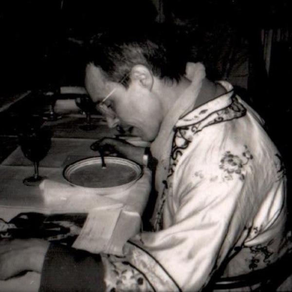 266 bernd naber eating and reading